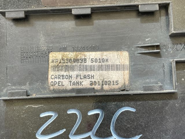 bontott OPEL INSIGNIA Tankajtó