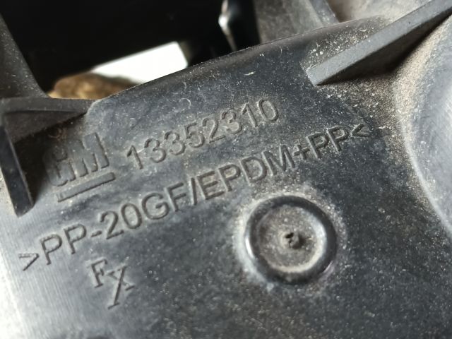 bontott OPEL INSIGNIA Tankajtó