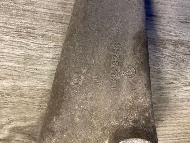 bontott OPEL INSIGNIA Tartó Bak