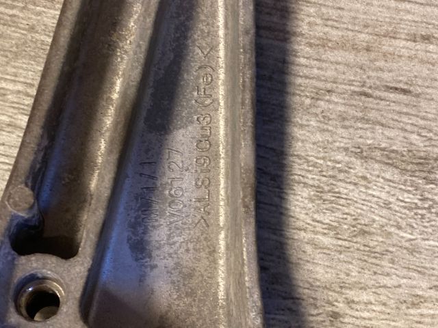 bontott OPEL INSIGNIA Tartó Bak