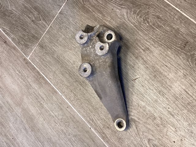 bontott OPEL INSIGNIA Tartó Bak