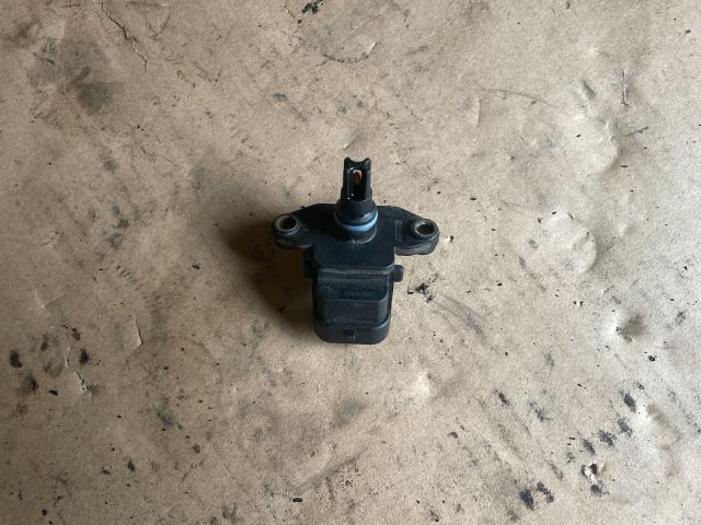 bontott OPEL INSIGNIA Töltőnyomás Érzékelő