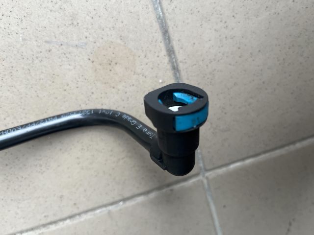 bontott OPEL INSIGNIA Üzemanyagcső