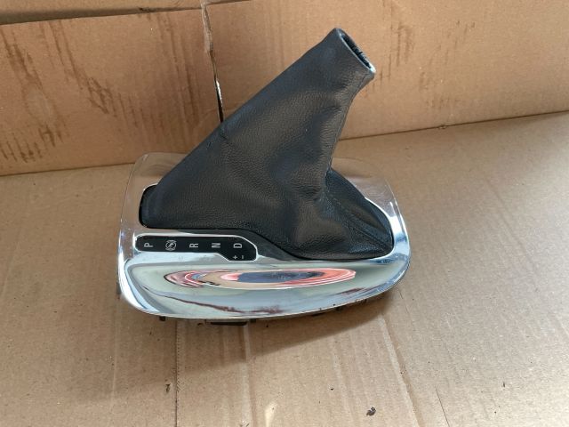 bontott OPEL INSIGNIA Váltószoknya