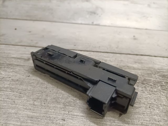 bontott OPEL INSIGNIA Vészvillogó Kapcsoló