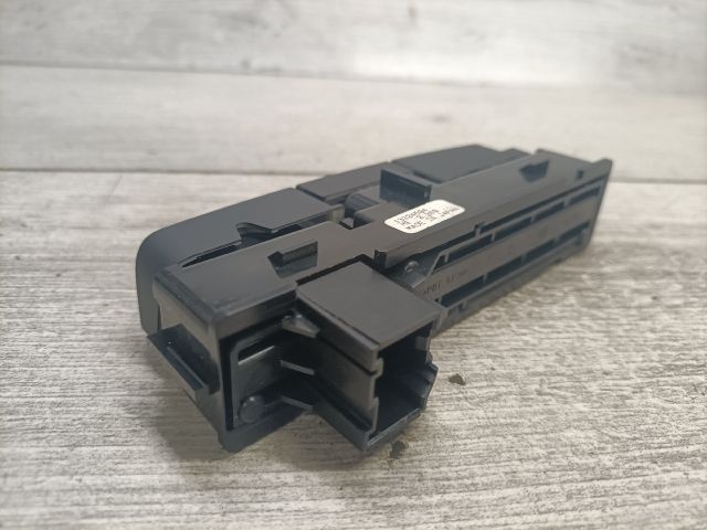 bontott OPEL INSIGNIA Vészvillogó Kapcsoló