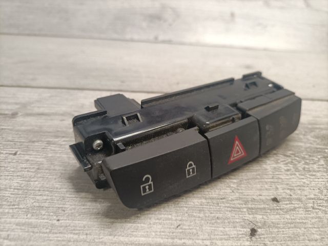 bontott OPEL INSIGNIA Vészvillogó Kapcsoló