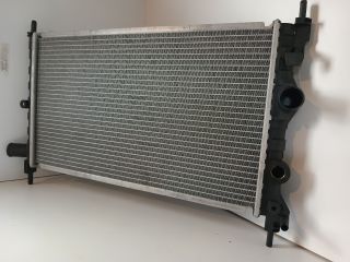 bontott OPEL KADETT Vízhűtő Radiátor (Nem klímás)