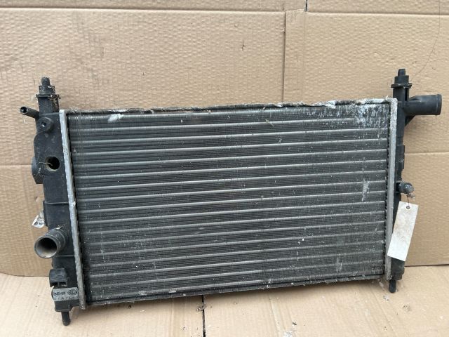 bontott OPEL KADETT Vízhűtő Radiátor (Nem klímás)