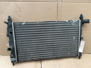 bontott OPEL KADETT Vízhűtő Radiátor (Nem klímás)