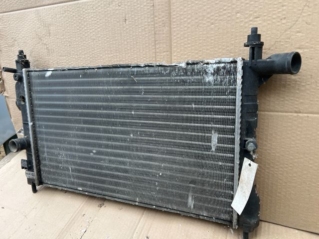 bontott OPEL KADETT Vízhűtő Radiátor (Nem klímás)