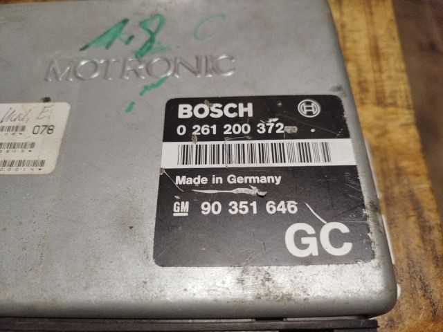 bontott OPEL KADETT Motorvezérlő