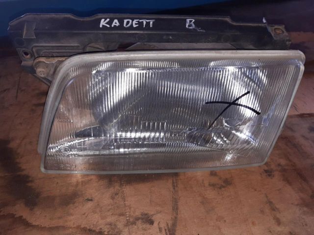 bontott OPEL KADETT Bal Fényszóró