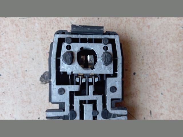 bontott OPEL KADETT Bal Hátsó Lámpa Foglalat