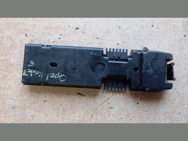 bontott OPEL KADETT Bal Hátsó Lámpa Foglalat