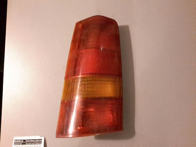 bontott OPEL KADETT Bal Hátsó Lámpa