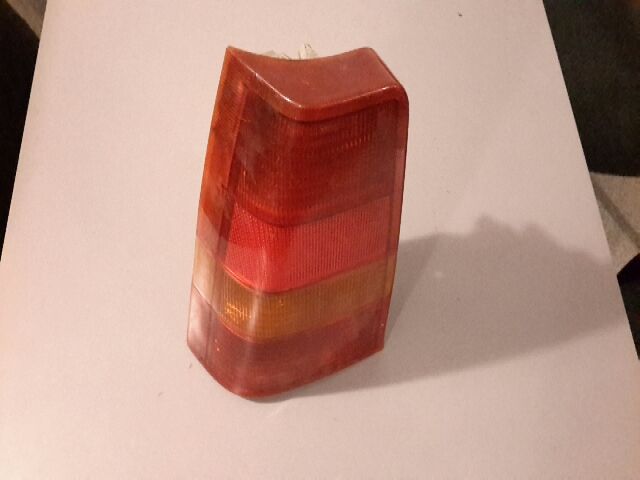 bontott OPEL KADETT Bal Hátsó Lámpa