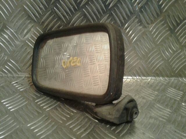 bontott OPEL KADETT Bal Visszapillantó Tükör (Mechanikus)