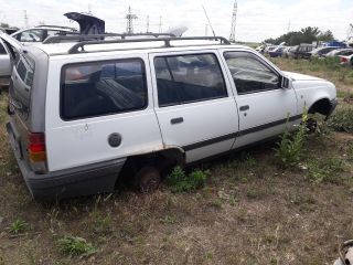 bontott OPEL KADETT Jobb hátsó Ablak