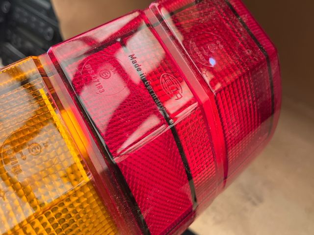 bontott OPEL KADETT Jobb Hátsó Lámpa