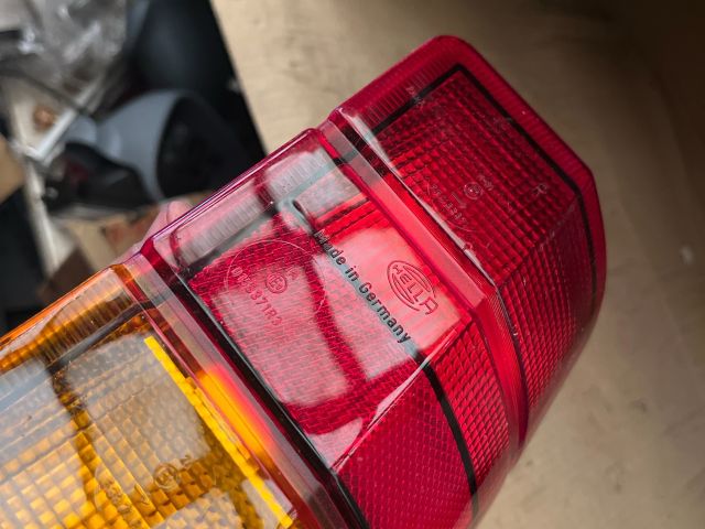 bontott OPEL KADETT Jobb Hátsó Lámpa