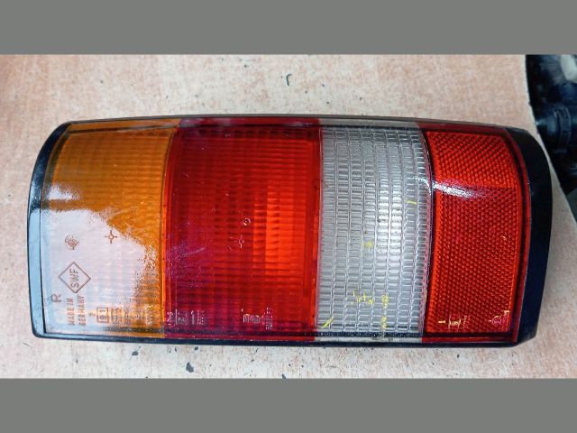 bontott OPEL KADETT Jobb Hátsó Lámpa