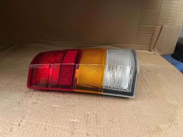 bontott OPEL KADETT Jobb Hátsó Lámpa