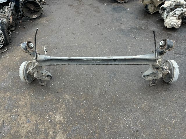 bontott OPEL KARL Hátsó Híd (Dobfékes)