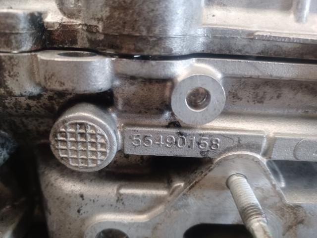 bontott OPEL KARL Hengerfej