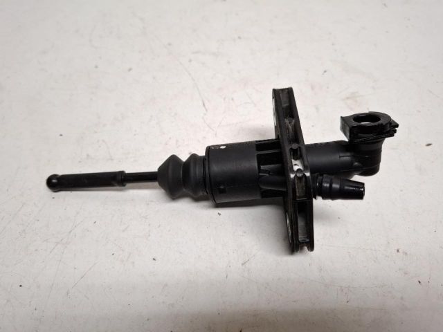 bontott OPEL KARL Kuplung Munkahenger