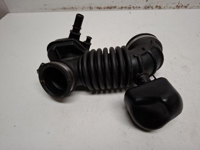 bontott OPEL KARL Légbeömlő Cső