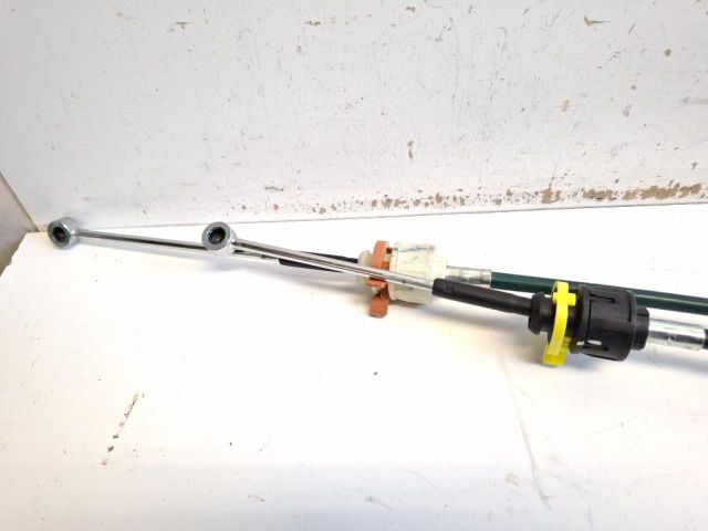 bontott OPEL KARL Váltó Bowden