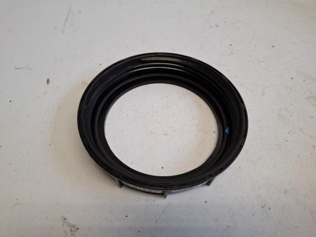 bontott OPEL KARL AC Pumpa Rögzítő Gyűrű