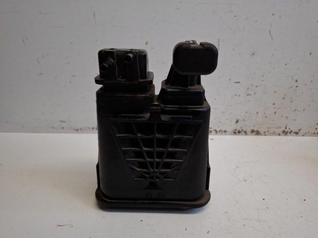 bontott OPEL KARL Aktív Szénszűrő