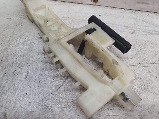 bontott OPEL KARL Bal első Külső Kilincsfészek