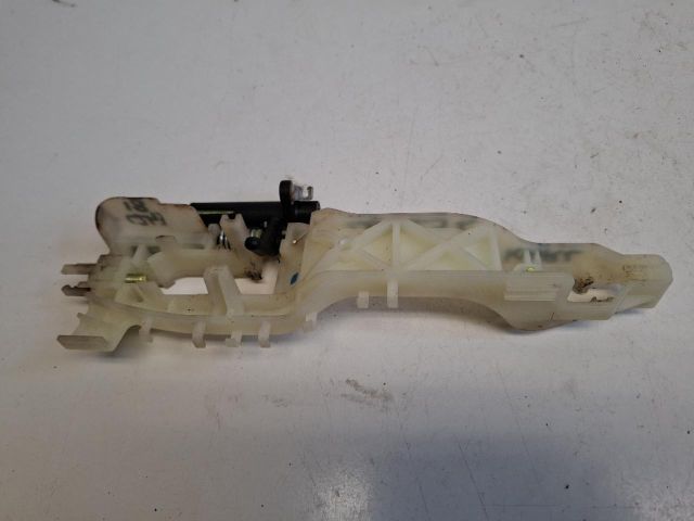 bontott OPEL KARL Bal első Külső Kilincsfészek