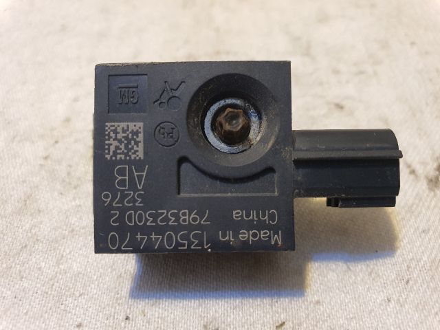 bontott OPEL KARL Bal első Oldal Ütközés Érzékelő