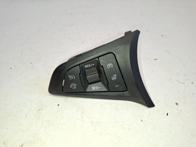 bontott OPEL KARL Bal Multikormány Kapcsoló