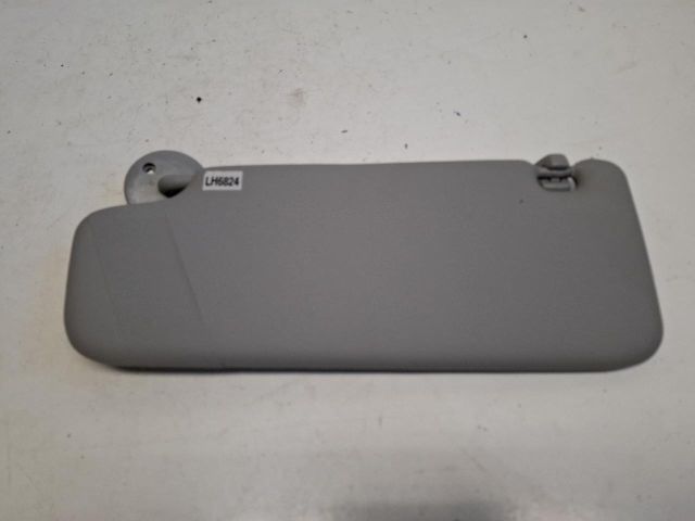 bontott OPEL KARL Bal Napellenző