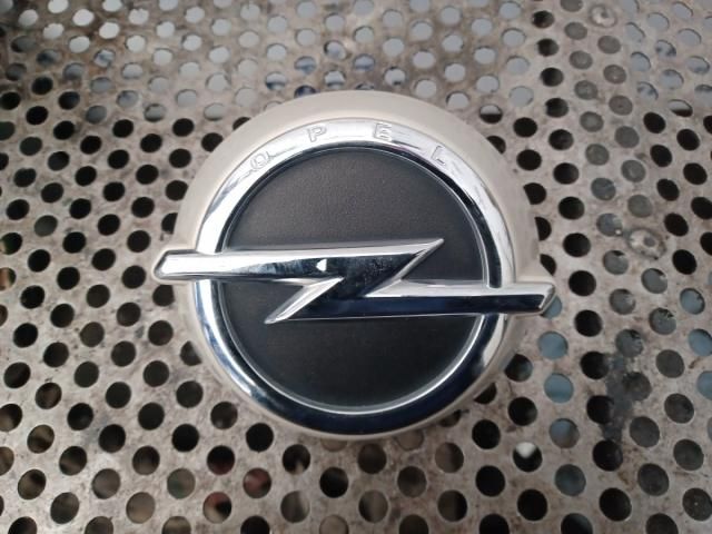 bontott OPEL KARL Csomagtérajtó Kilincs