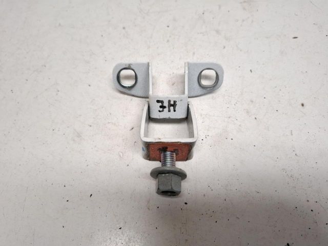 bontott OPEL KARL Csomagtérajtó Zsanér