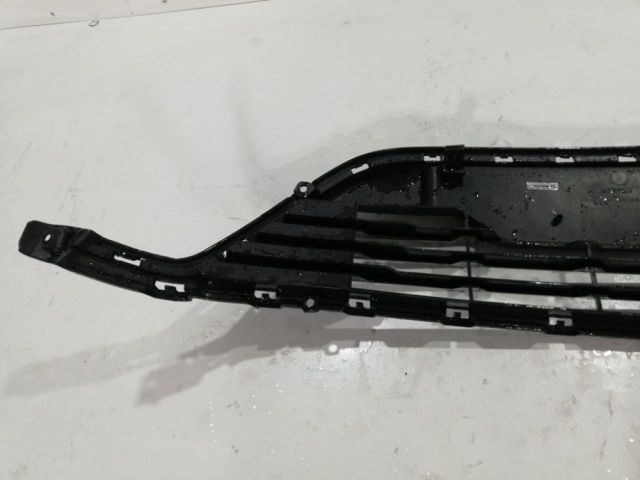 bontott OPEL KARL Első Lökhárító Alsó Középső Díszrács