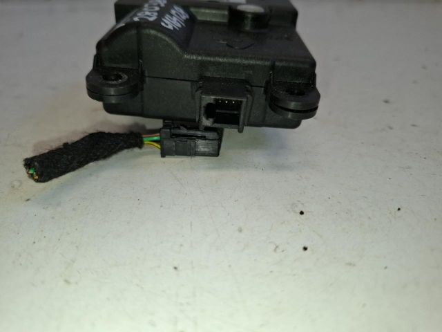 bontott OPEL KARL Fűtés Állító Motor