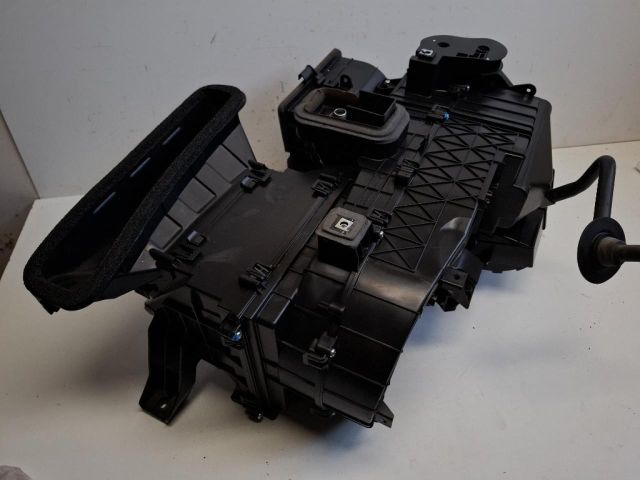 bontott OPEL KARL Fűtés Box