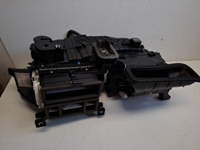 bontott OPEL KARL Fűtés Box