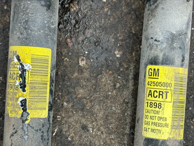 bontott OPEL KARL Hátsó Lengéscsillapító Pár