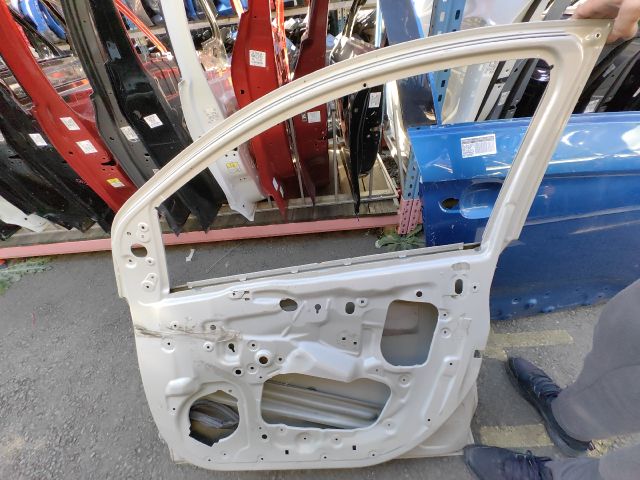 bontott OPEL KARL Jobb első Ajtó (Üres lemez)