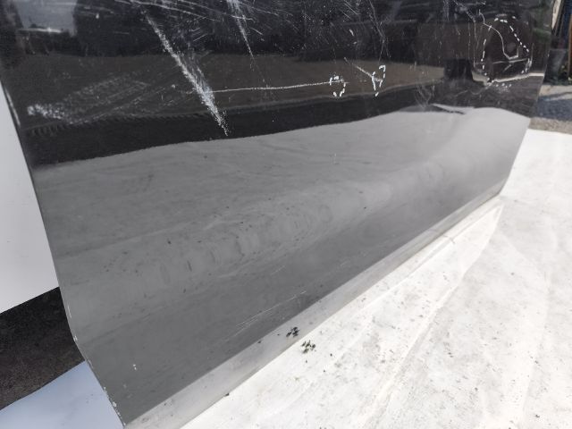 bontott OPEL KARL Jobb első Ajtó (Üres lemez)