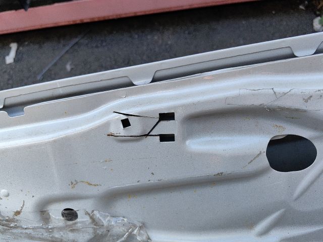 bontott OPEL KARL Jobb első Ajtó (Üres lemez)