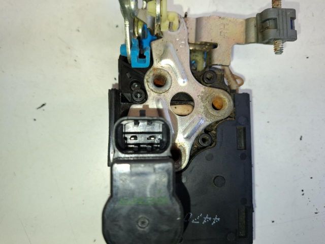 bontott OPEL KARL Jobb első Ajtózár